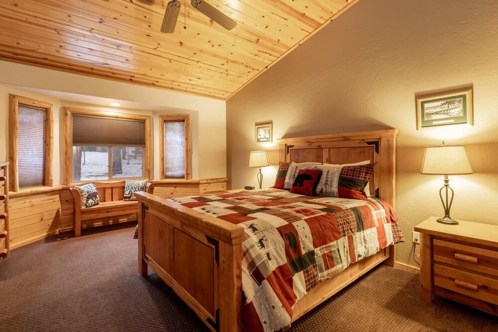 1986-little Cubs Cabin 3 Bedroom Home by Redawning