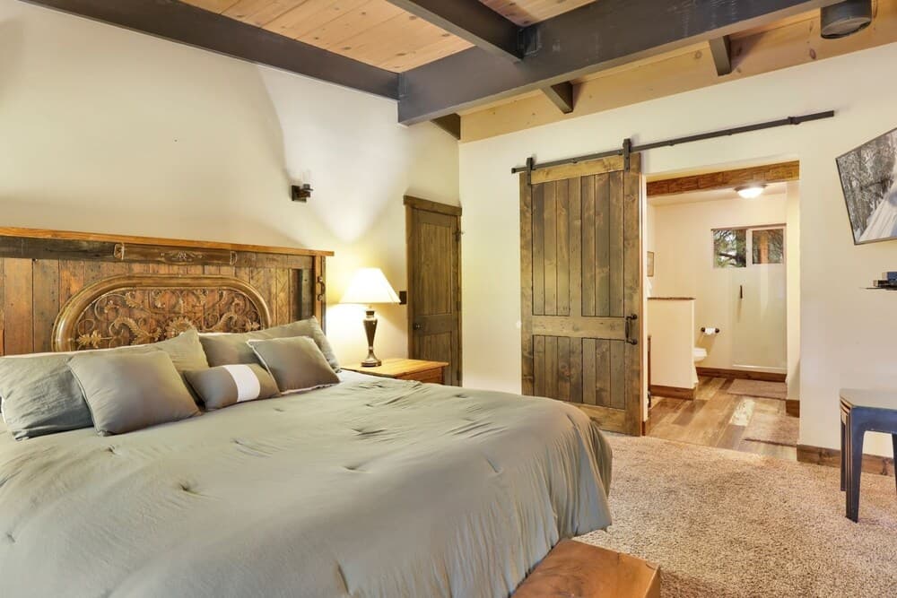 2080-eagle Point Lodge 4 Bedroom Home by Redawning