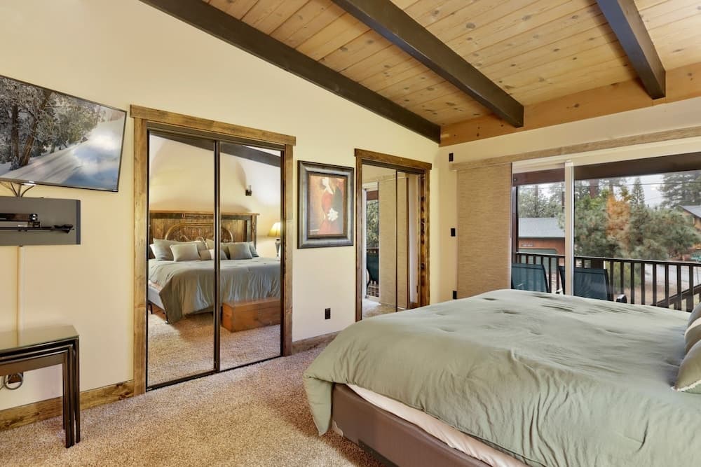 2080-eagle Point Lodge 4 Bedroom Home by Redawning