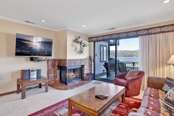 2248-forest Shores Lake View Condo 2 Bedroom Home by Redawning