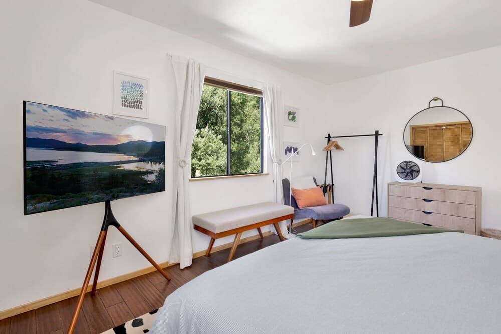 2048-chimney Peak Chalet 4 Bedroom Home by Redawning