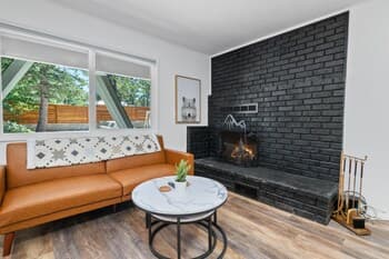 2228-blue Bear 4 1 Bedroom Hotel Room by Redawning