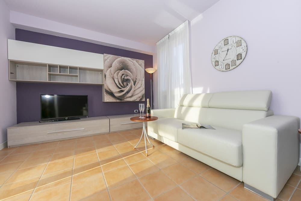 Porto Letizia Tulipano 6