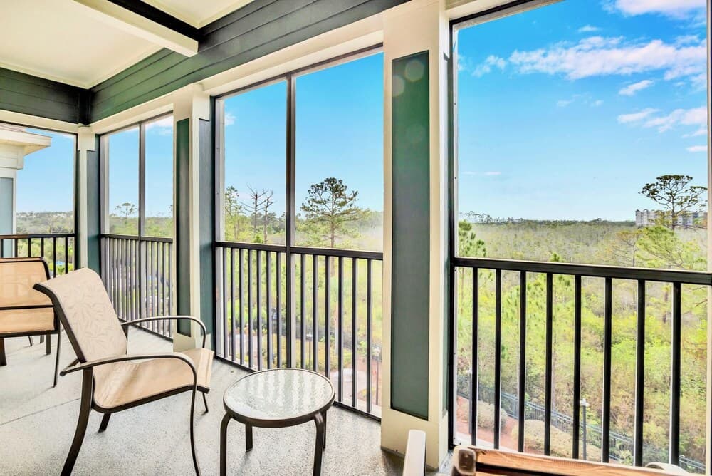 Upscale 3BR w Pool and Hot Tub - Near Disney