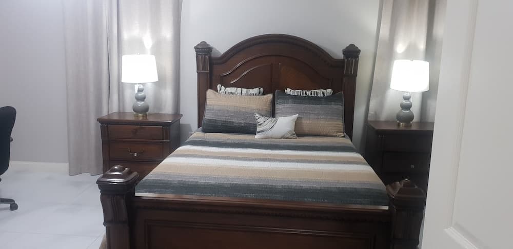 Executive Suits at Winchester Estate