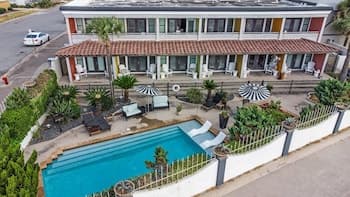 Condo di Cocco 6-oceanfront Dog Friendly w Pool