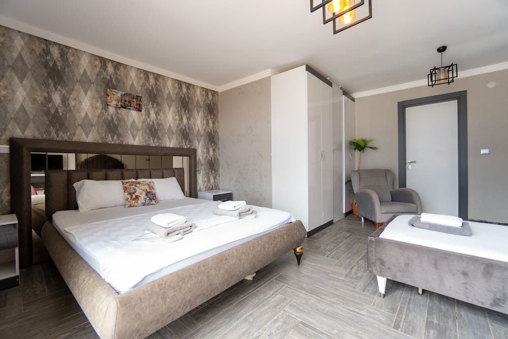 Stone House Foca Butik Otel