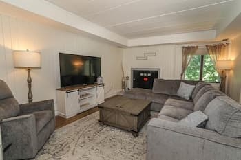 Seven Springs 2 Bedroom Premium Condo, Great for Families 2 Condo by Redawning