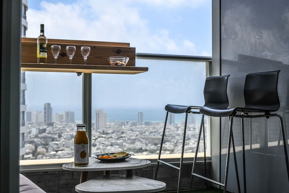 Luxe Apt in Top Tel Aviv Neighborhood