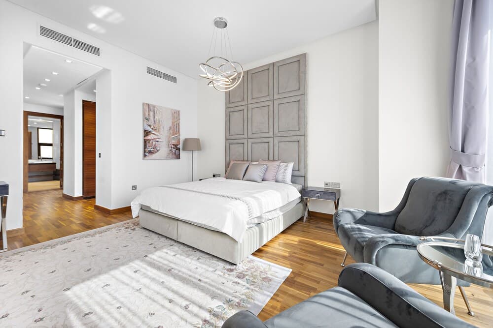 WelHome - Luxe Villa With Private Pool Near The Beach