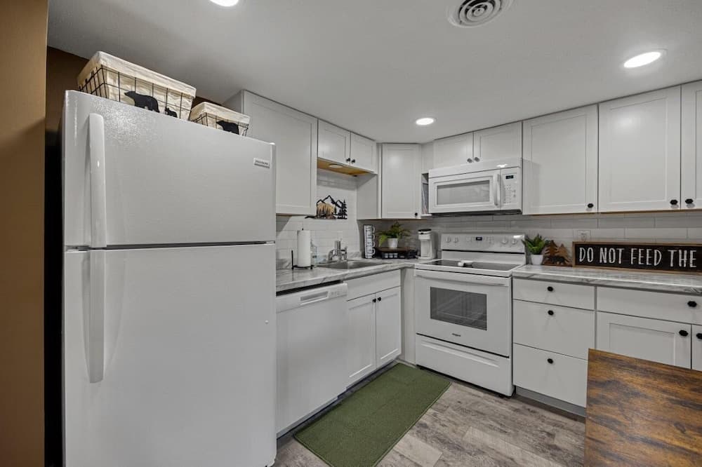 Bearadise Mountain Getaway