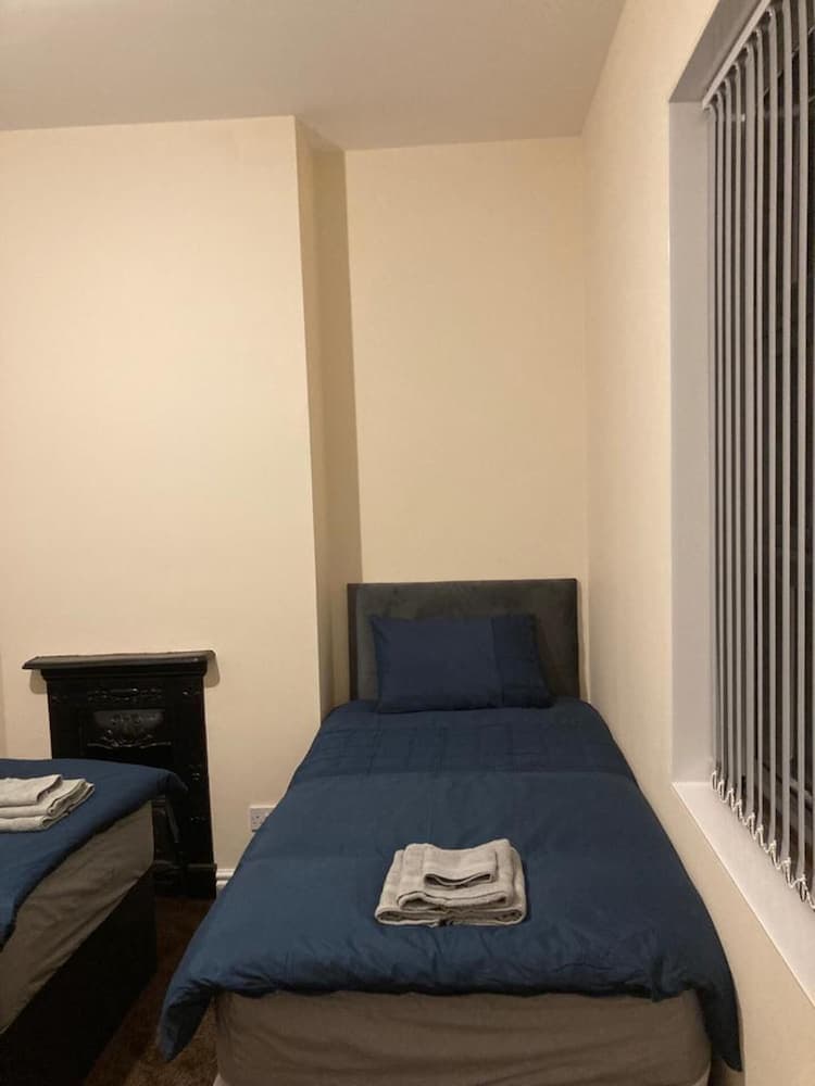 Homely 3-bed House in Bham 15 min From City Centre