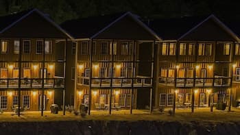 Keweenaw Waters Resort