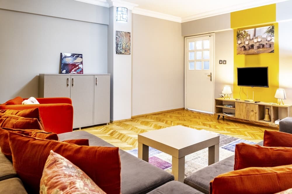 Apartment 250 m to Metro Station in Uskudar