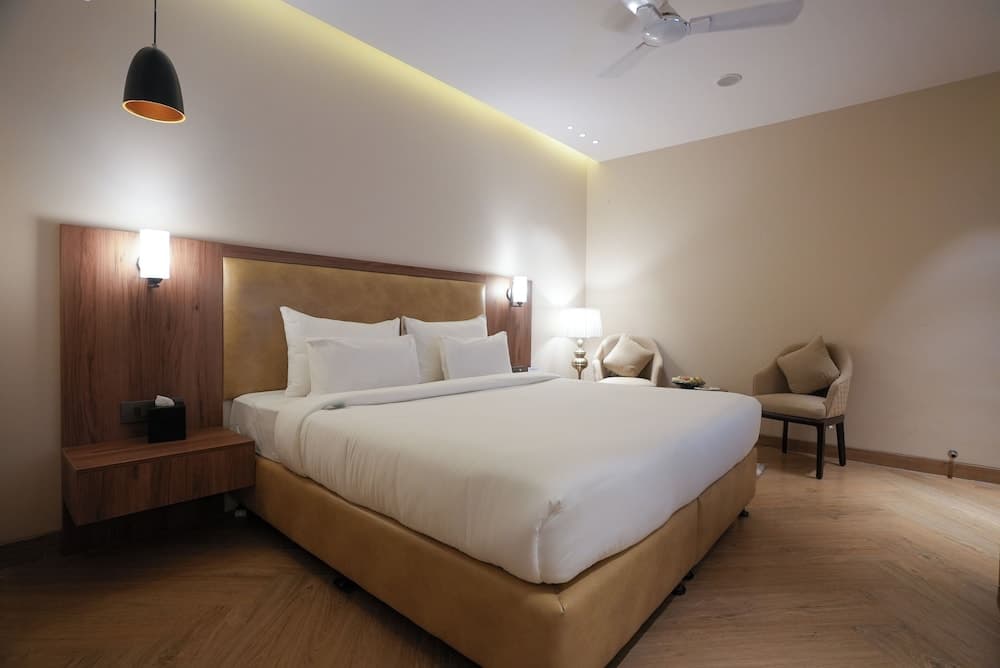 Udman by Ferns N Petals Gurugram