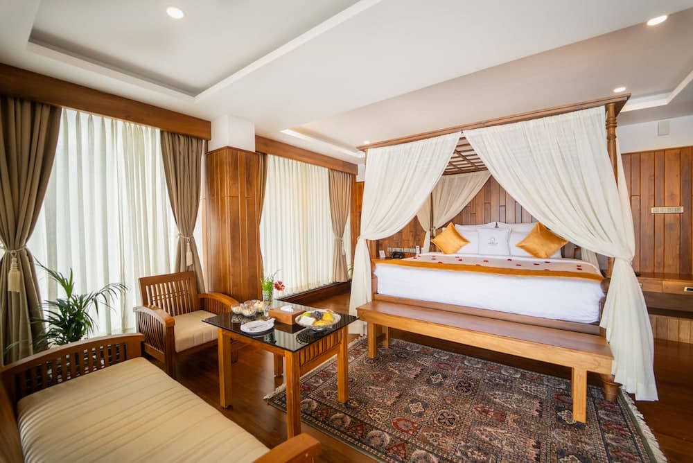 Chandys Drizzle Drops Munnar Top Station