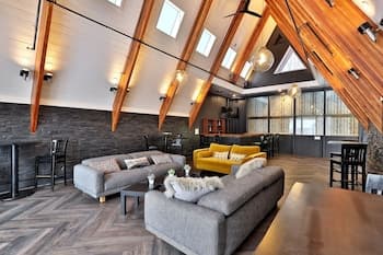 Rent An Inn! Takeover The Birch Ridge W/ Your Group. Mountain Lodge: 11 Rooms, Bar, Fireplace. 28ppl 11 Bedroom Home