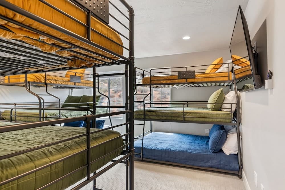 Grand Getaway 10 Bedroom Townhouse