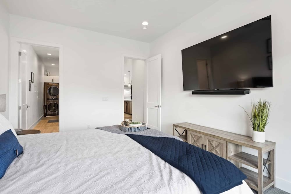 My Blue Heaven 6 Bedroom Home