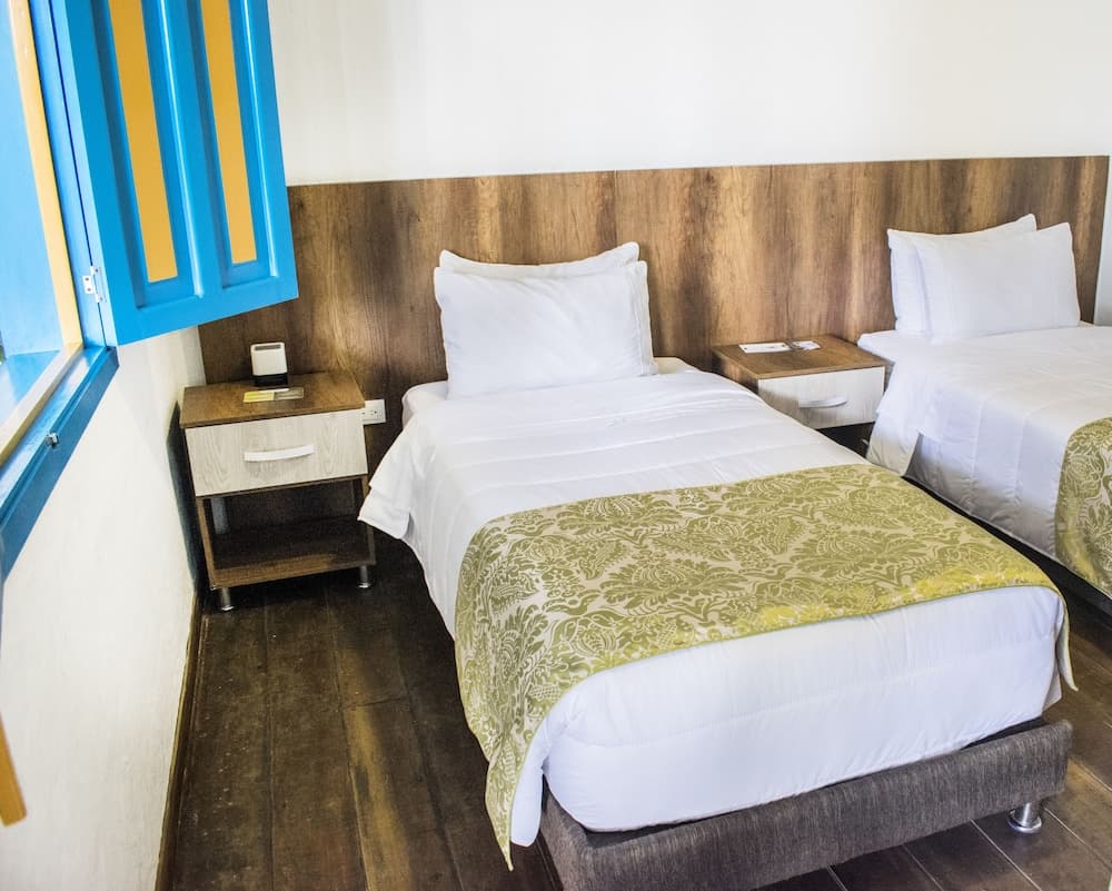 HOTEL HACIENDA SANTA CLARA