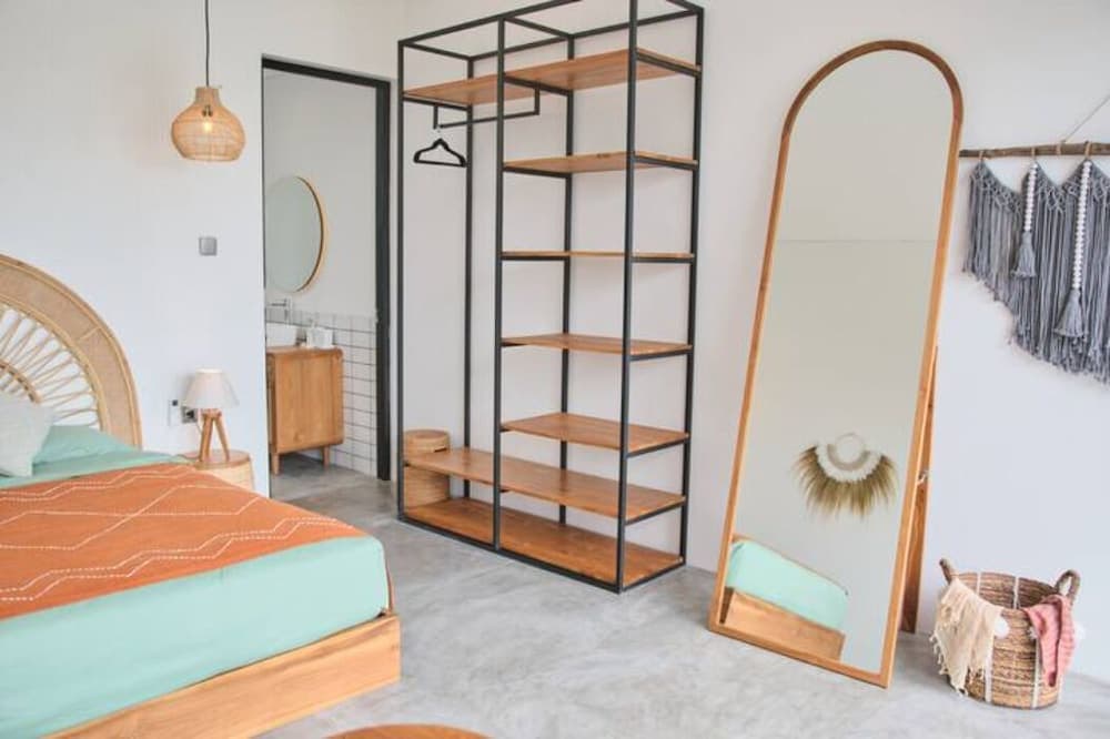 Good Vibe Villa - 3 Bdrm Luxury Villa