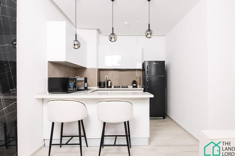 E24 Grand Luxe Tout Quip et Central