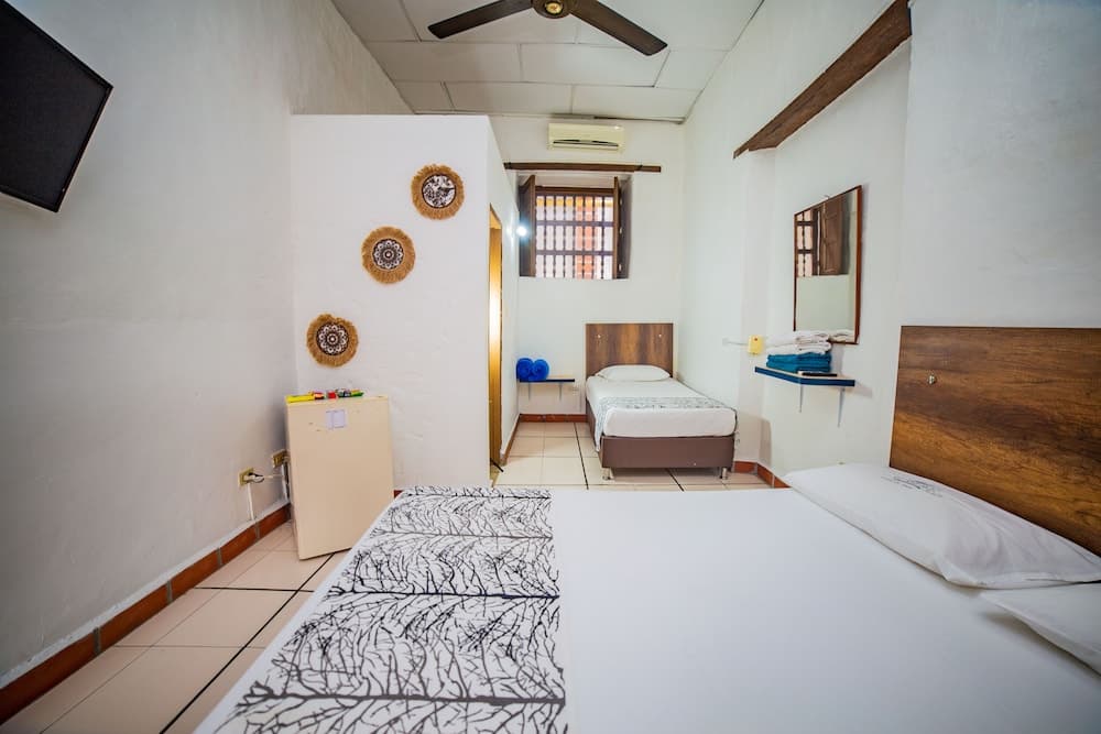 Hotel Caseron del Parque