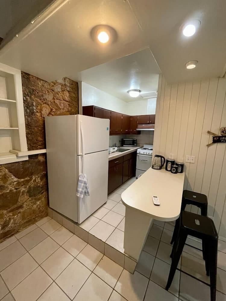 Historical Cornerstone Inn