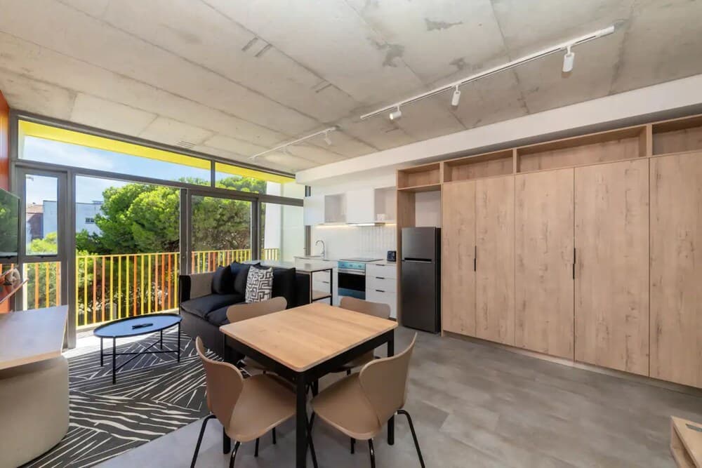 Bright and Stylish Studio Apartment in With Ocean View