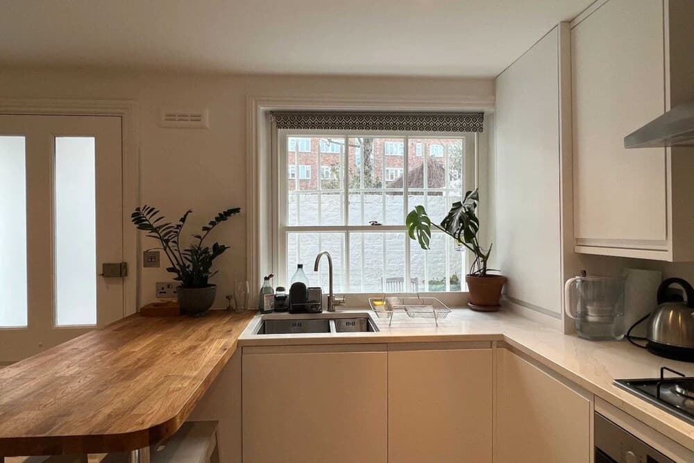 Spacious and Bright 1 Bedroom Flat in Notting Hill