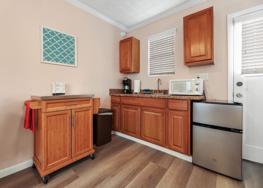 Sequoia Park CA Coast Wineries Skiing-All Day Trips from Comfy Apt