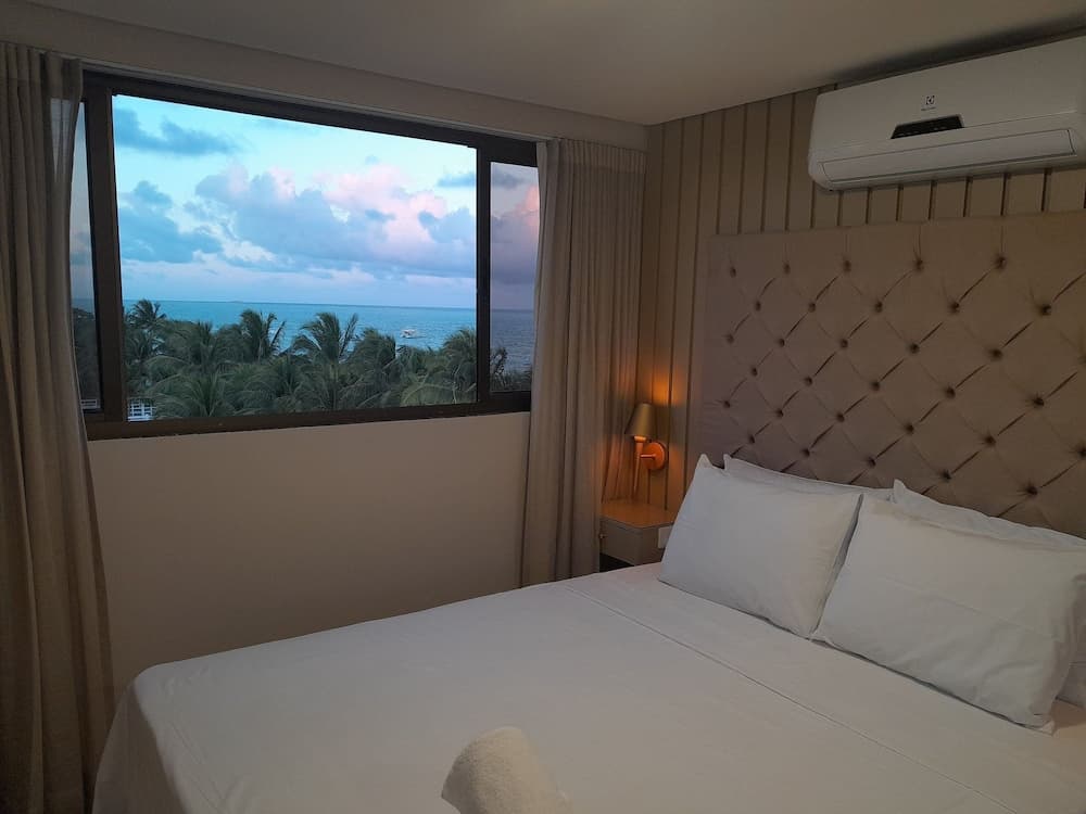 Amaranth Beach Class