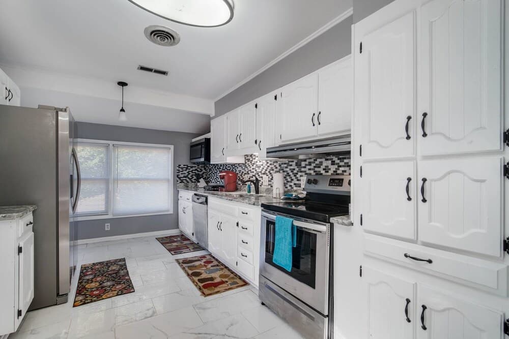 Mid -city Serenity, Huntsvilles Finest