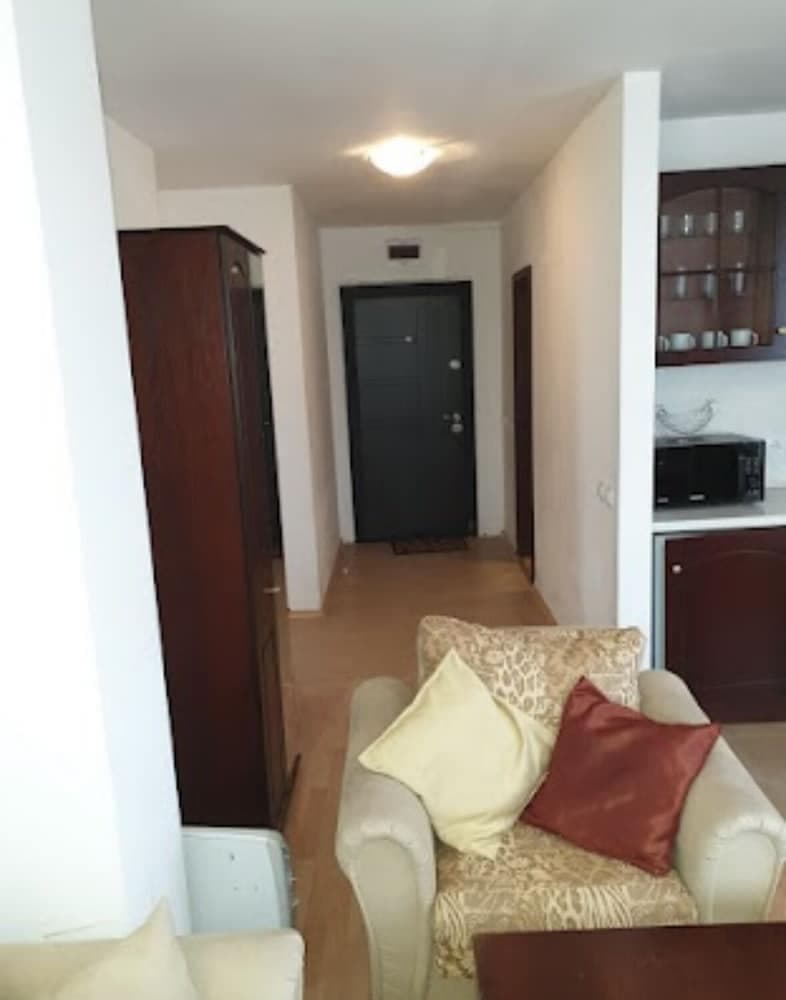 2 Bedroom Mountain View