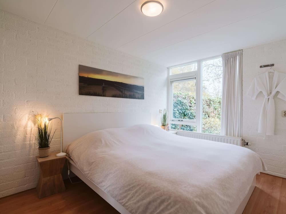 Bright Holiday Home With Covered Veranda