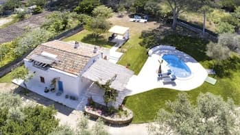 Cottage Asaje - See View and Exclusive Swimming Pool