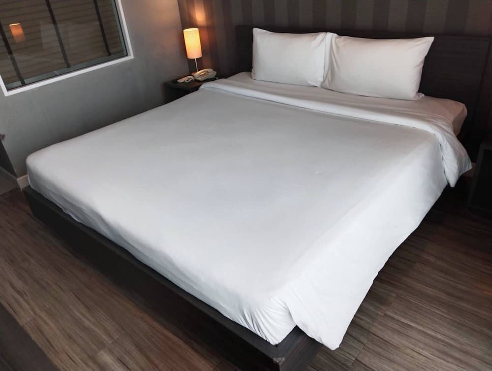 J RESIDENCE THONGLOR 8