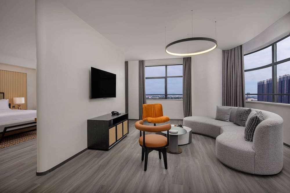 Ramada By Wyndham Maoming Dianbai