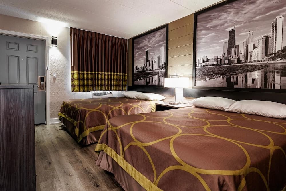 Super 8 by Wyndham Rockford South