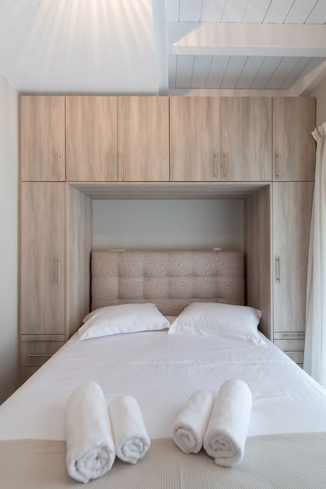 Bluemoments Naum Nikiana