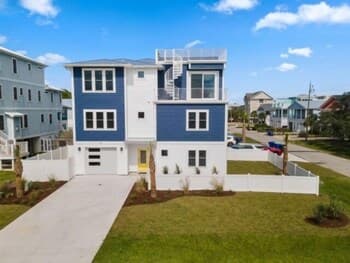 The Blue Swordfish 4 Bedroom Townhouse by Redawning