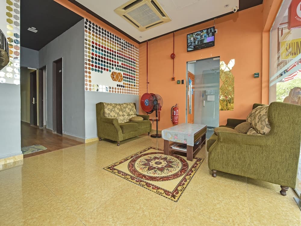 OYO 90703 Hotel Rim Global