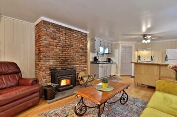 Your Ski Home: Powder Park Place - Lower Level. Close To Killington. 2 Bedroom Home