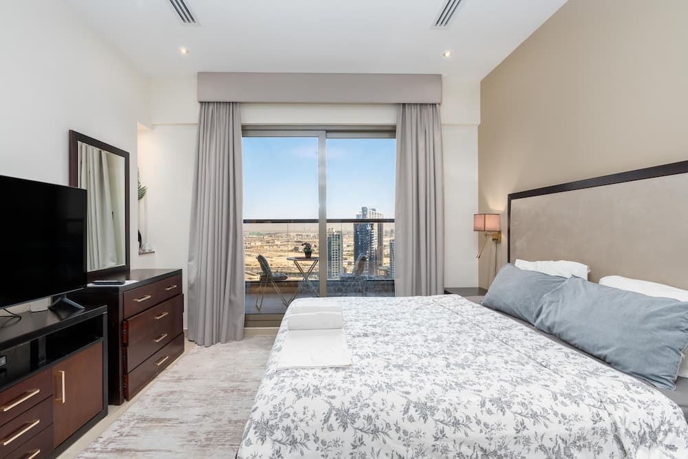 SuperHost - Vibrant Studio With Canal View Near Dubai Mall