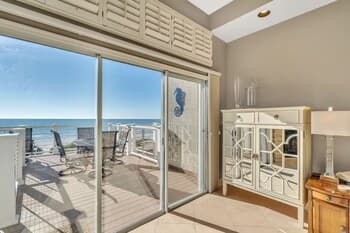 Make Twenty Thousand Memories At Twenty Thousand Leagues Under The Sea 3 Bedroom Condo by Redawning