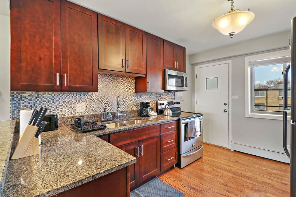 1BR APT in Quiet Arlington Neighborhood