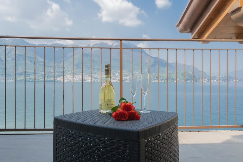 Dream Lake Apartments