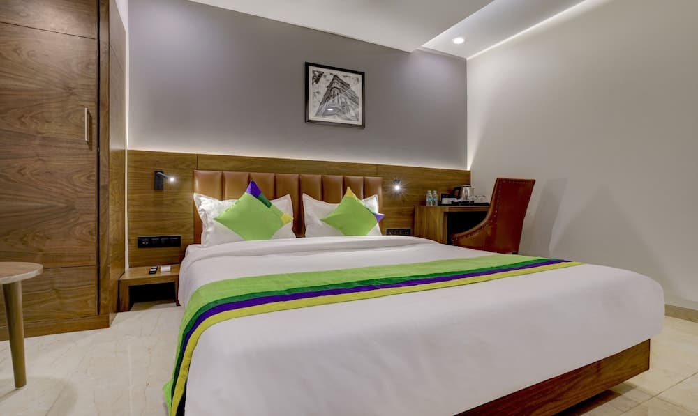 Treebo Castle Rock Inn