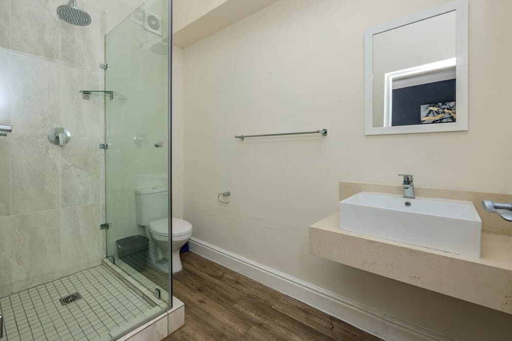 Cape Legacy - Spacious Studio Suite