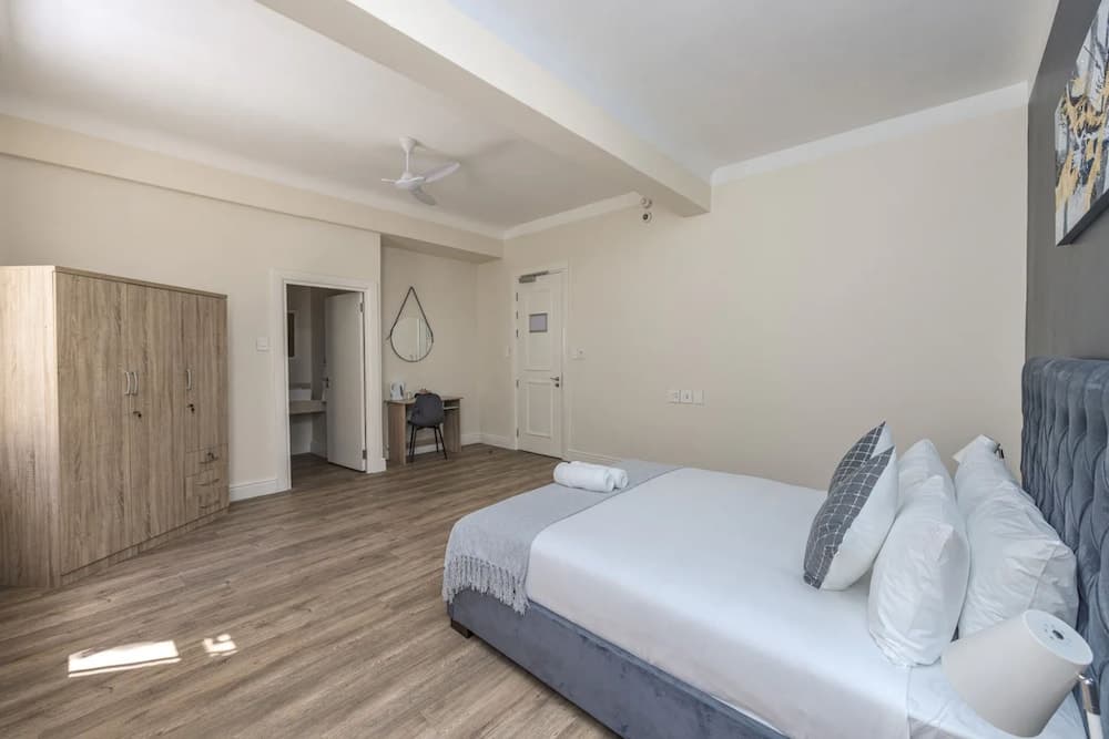 Cape Legacy - Spacious Studio Suite